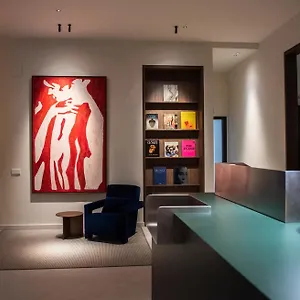 3* Hotel California