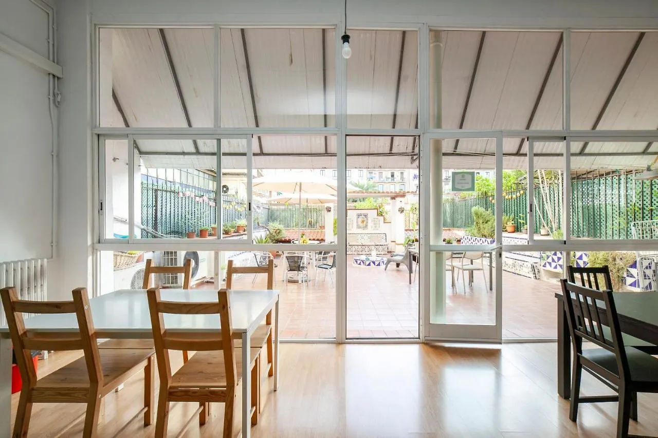 Fabrizzios Terrace Hostel Barcelona
