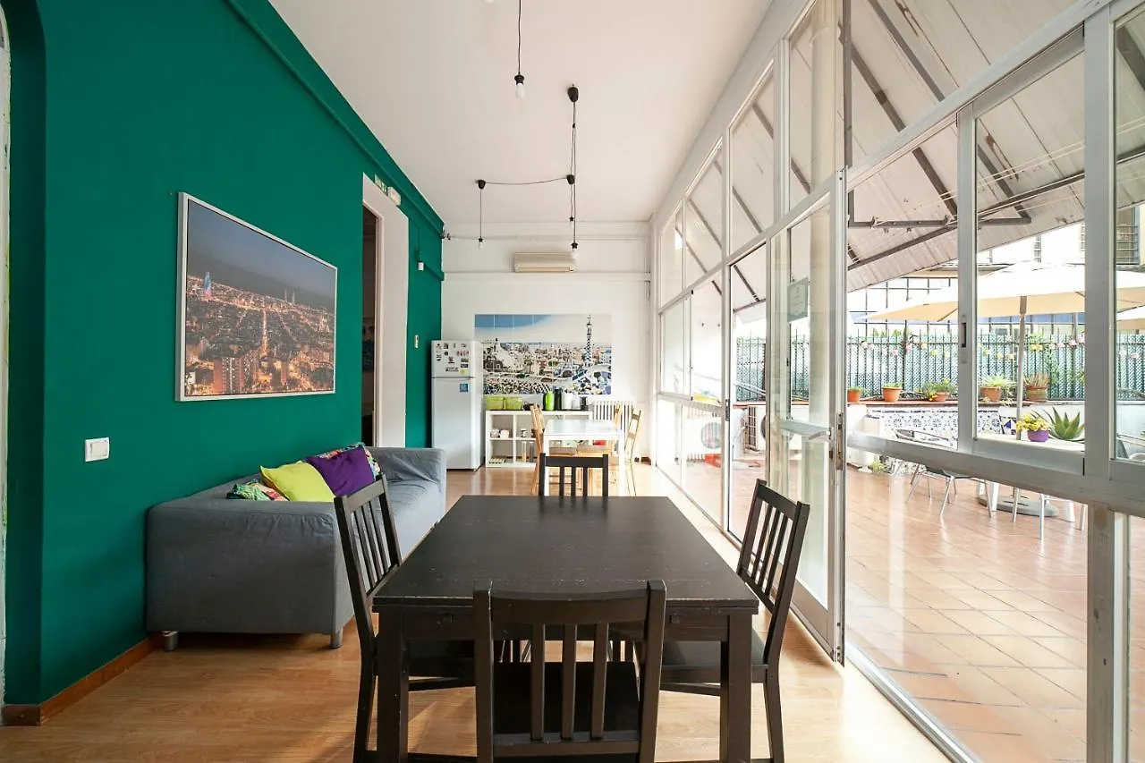 ברצלונה Fabrizzios Terrace Hostel 0*,  ספרד