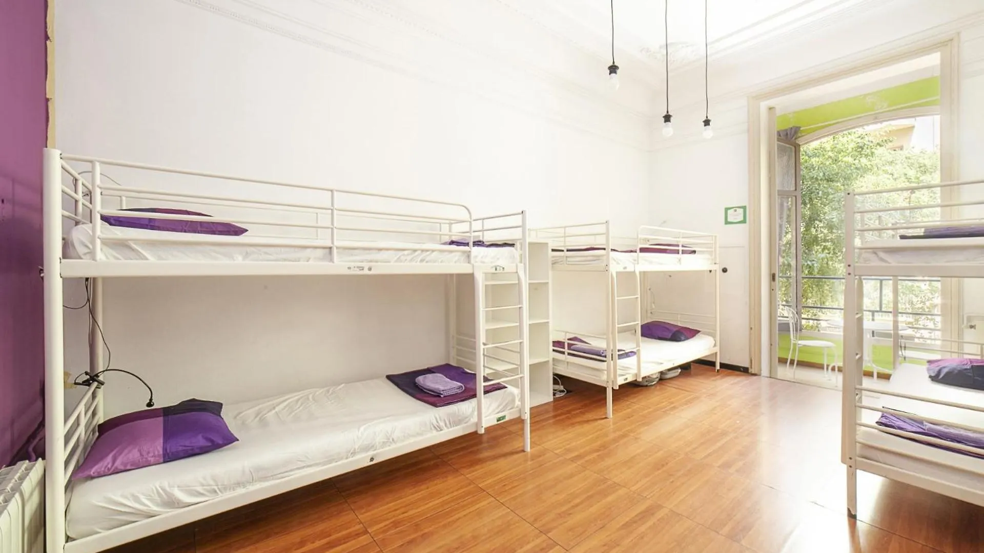 ברצלונה Fabrizzios Terrace Hostel